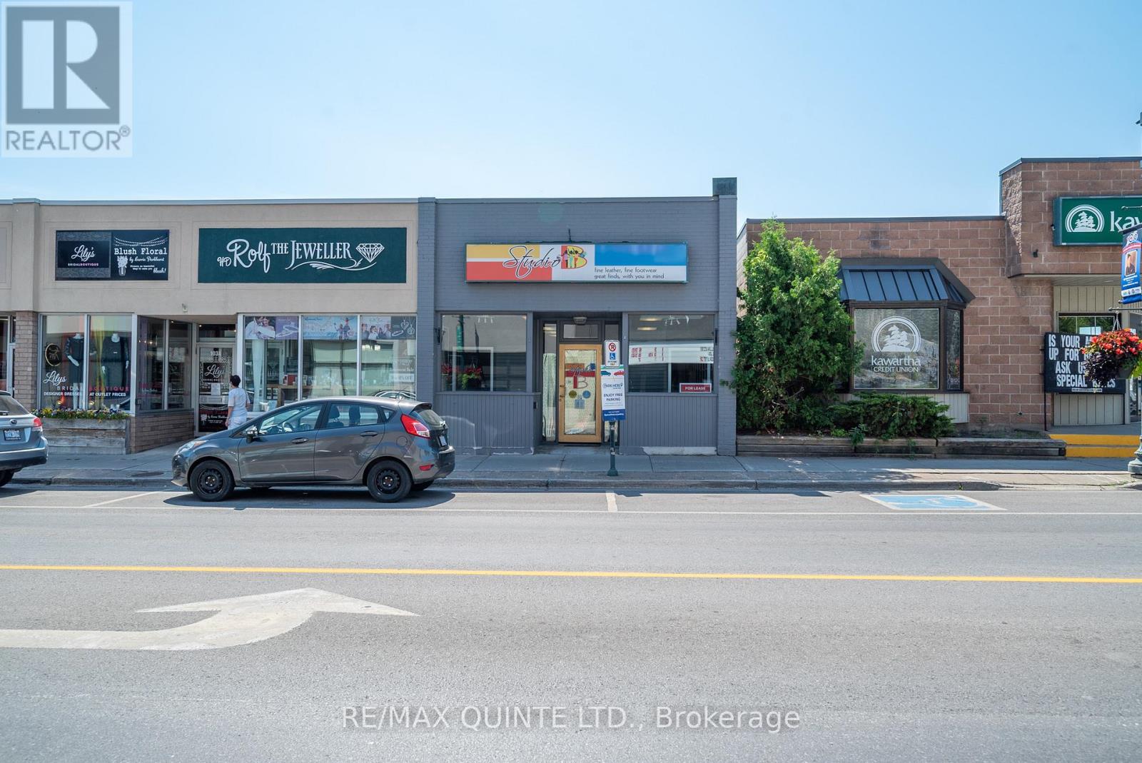 105 Dundas Street W Property Photo 26