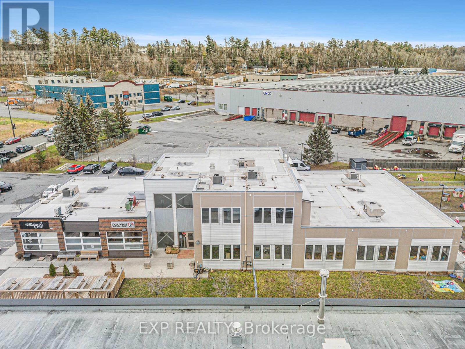 A2 / B2 - 511 Lacolle Way Property Photo 15