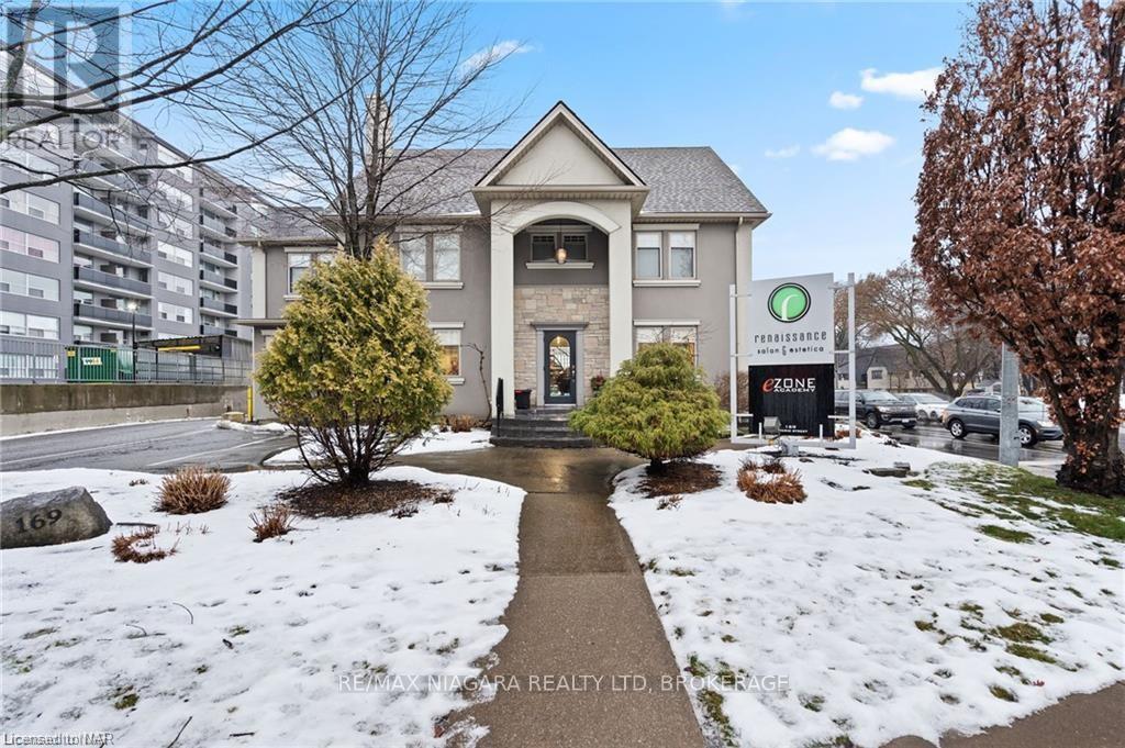 Upper - 169 Ontario Street Property Photo 2
