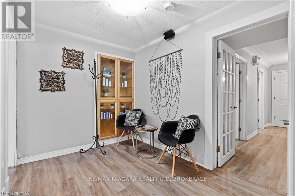 Upper - 169 Ontario Street Property Photo 5