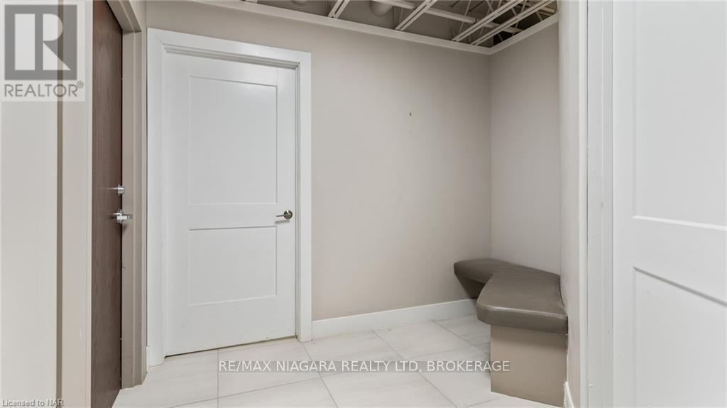B Ne - 1440 Pelham Street Property Photo 4