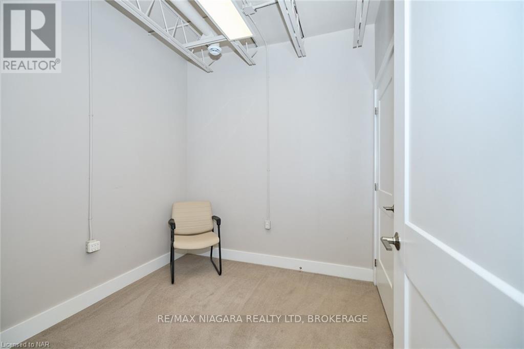 B Ne - 1440 Pelham Street Property Photo 5