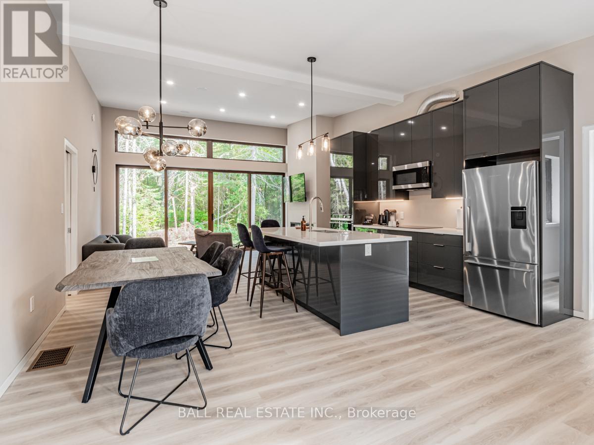 Unit 46 - 4727 Elephant Lake Road Property Photo 1