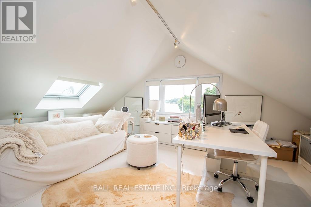 8 Bridge Street Property Photo 15