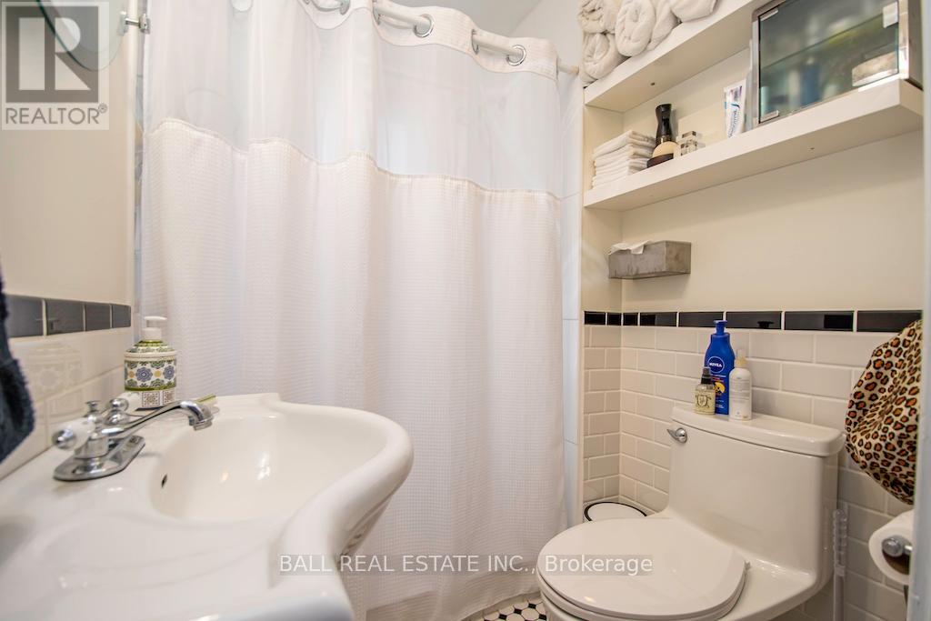 8 Bridge Street Property Photo 21