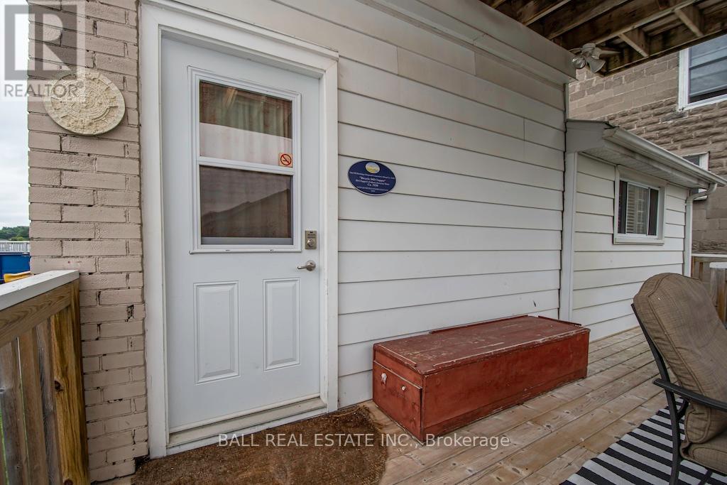 8 Bridge Street Property Photo 22