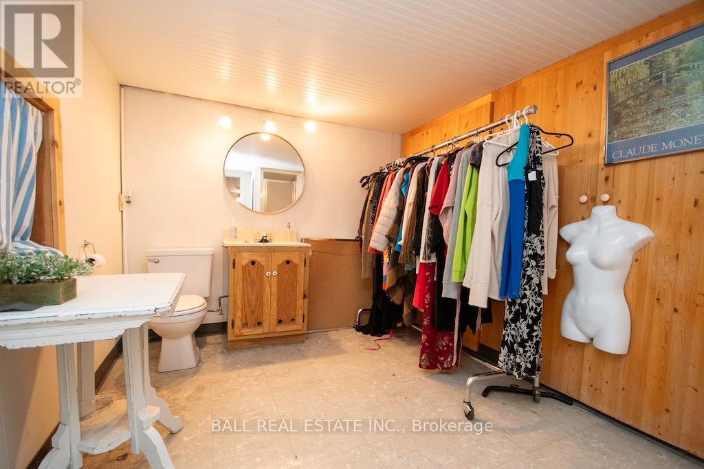 8 Bridge Street Property Photo 32