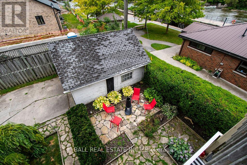 8 Bridge Street Property Photo 34