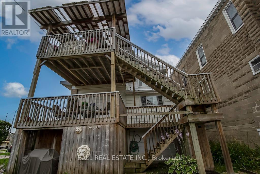 8 Bridge Street Property Photo 39
