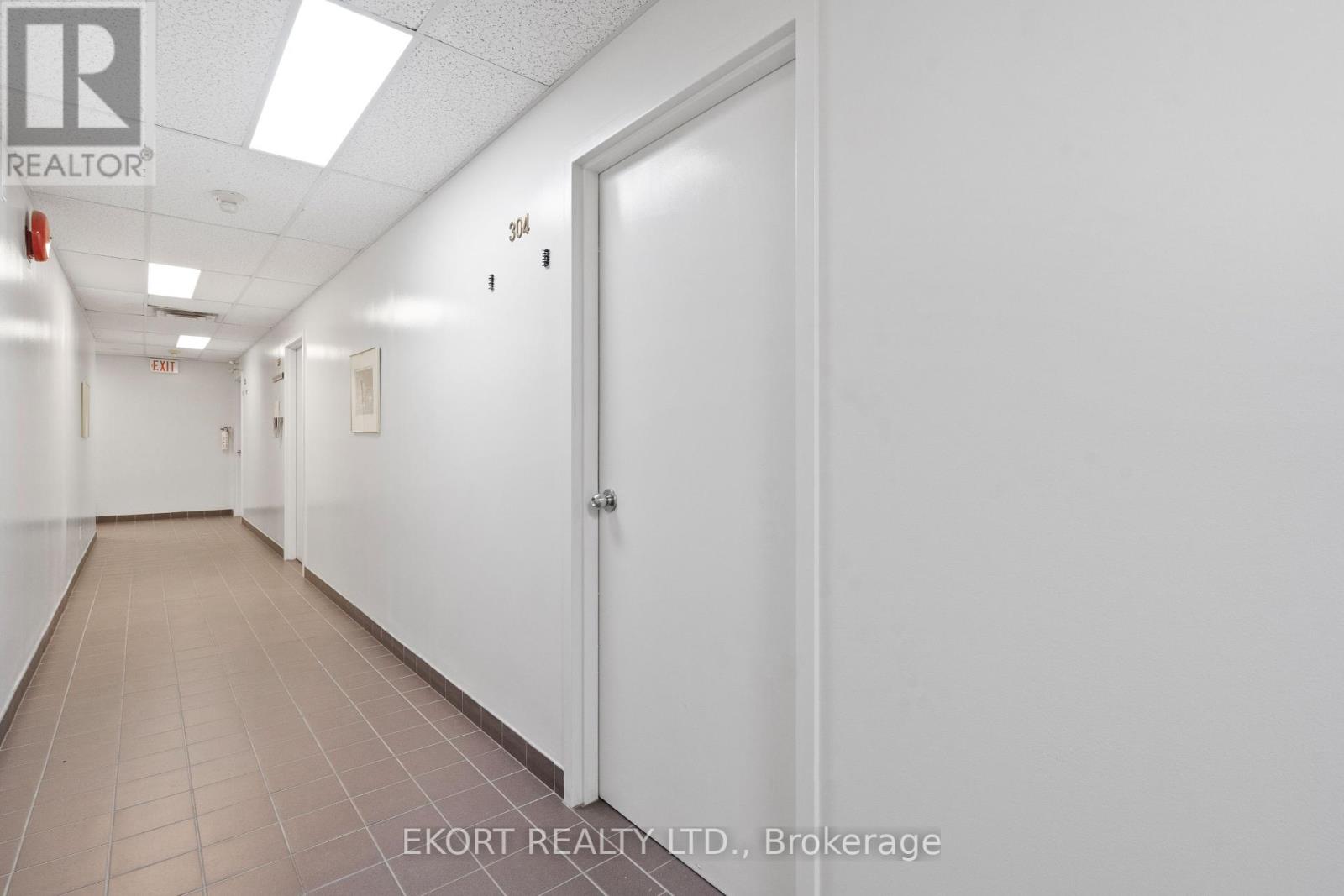 300 - 274 Dundas Street E Property Photo 2