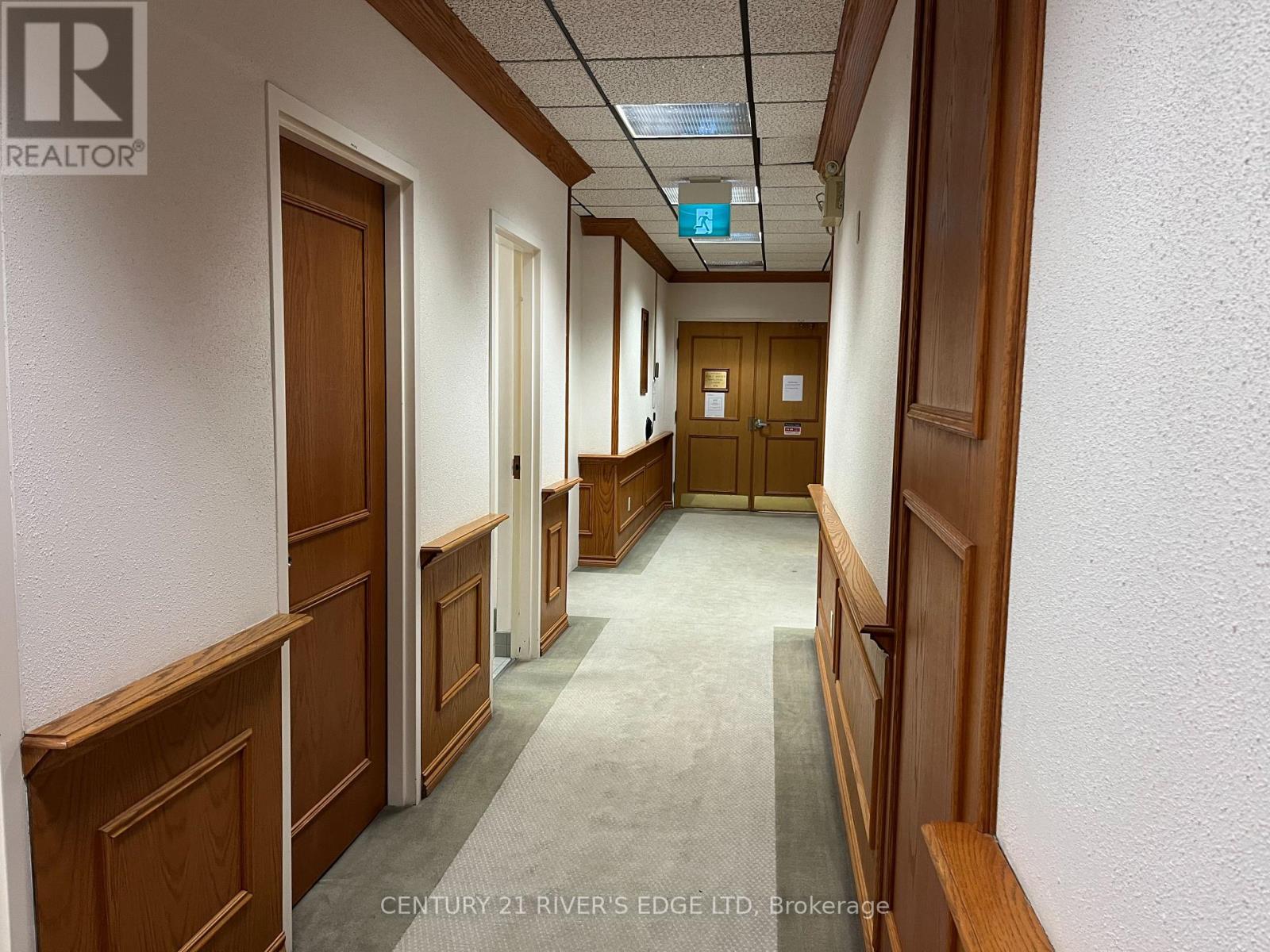 133 King Street W Property Photo 5