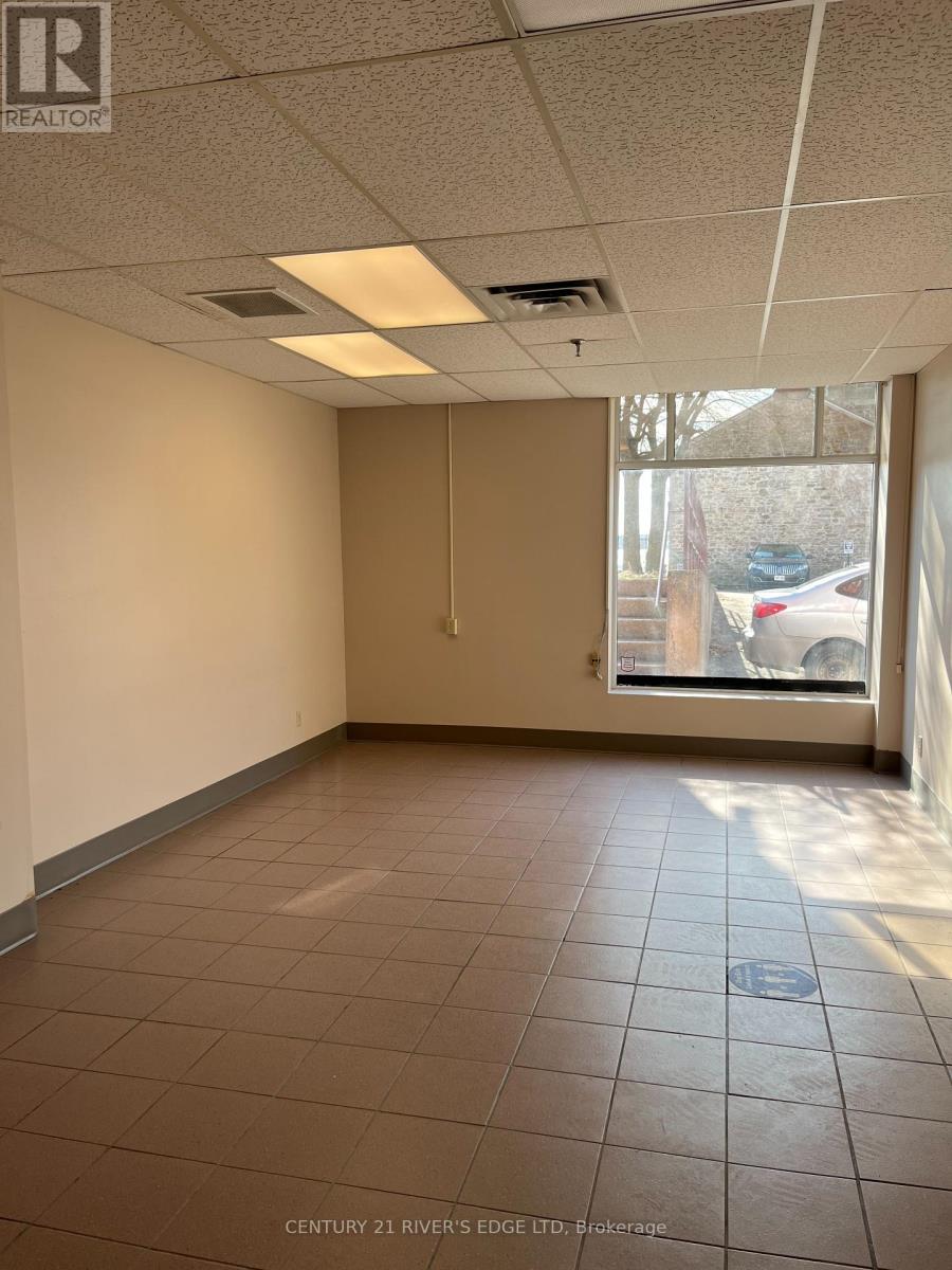 133 King Street W Property Photo 10