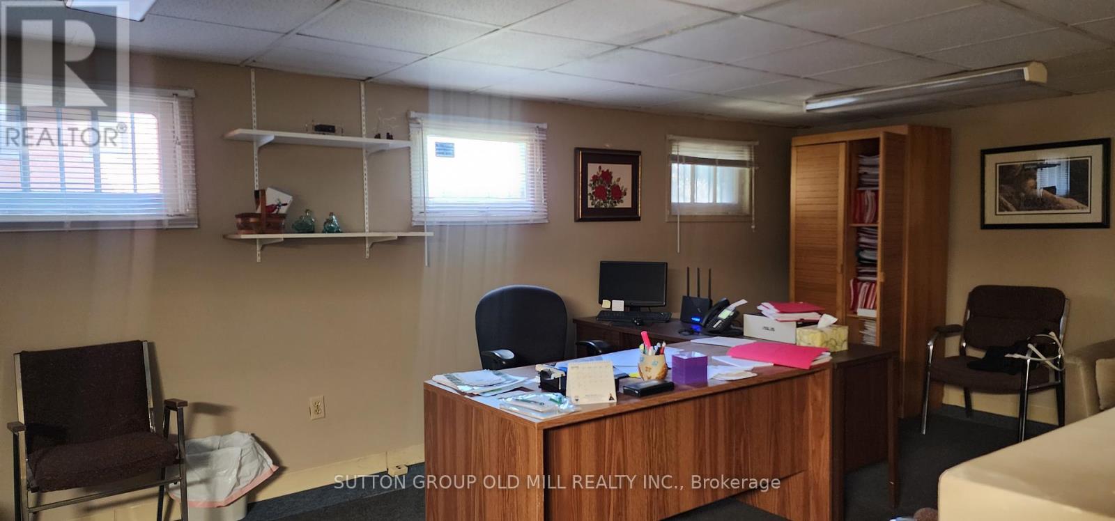 Na - 1487 Ouellette Avenue Property Photo 6