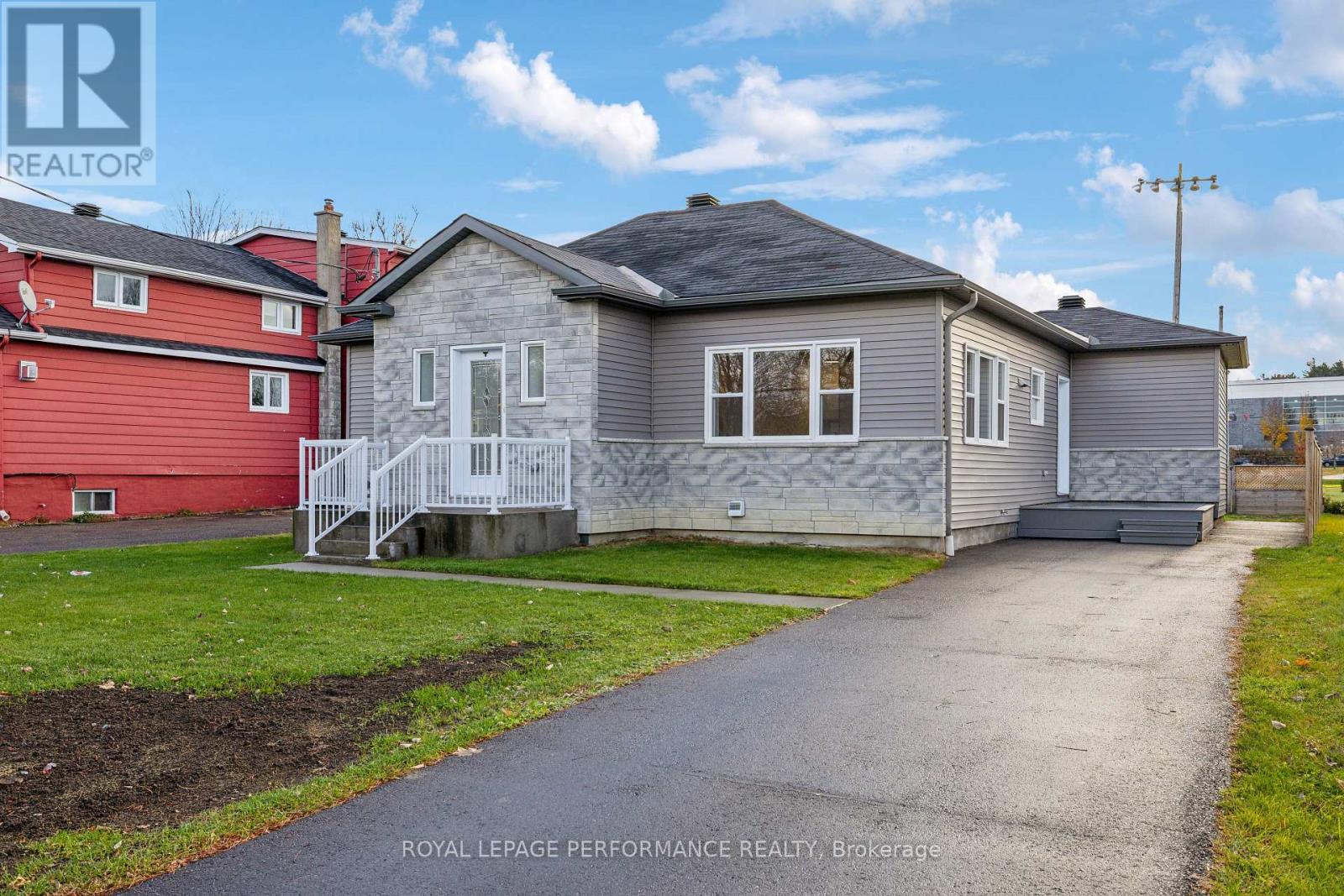 1459 Laurier Street Property Photo 1