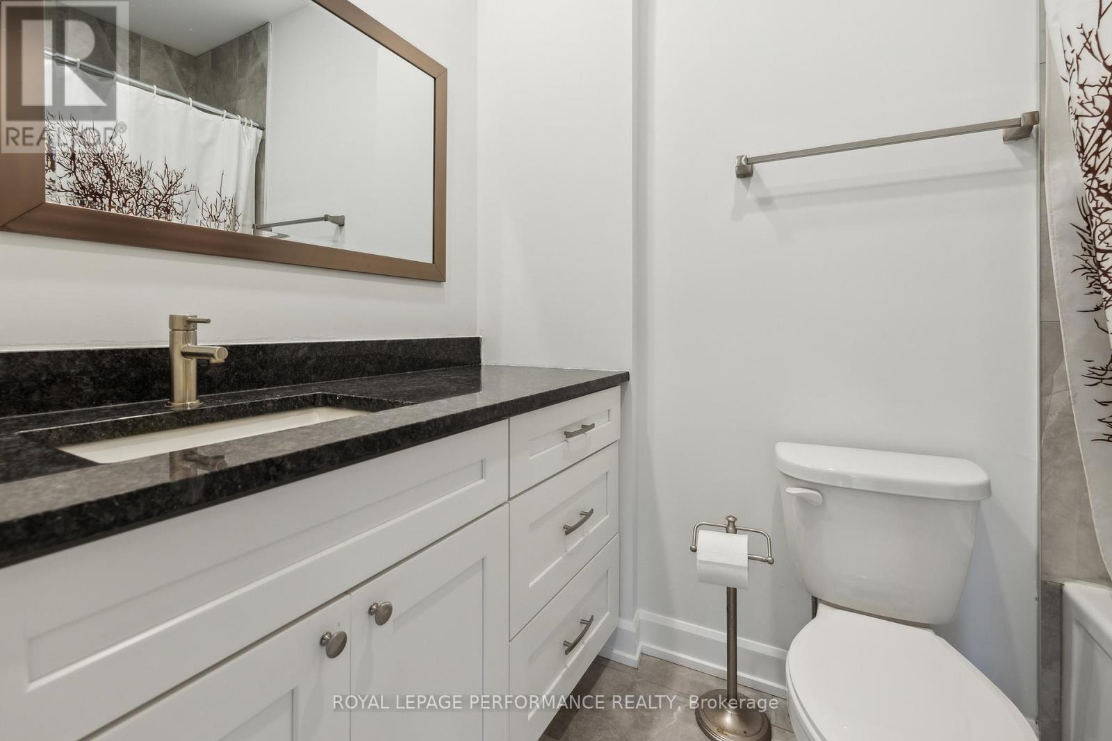 1459 Laurier Street Property Photo 21