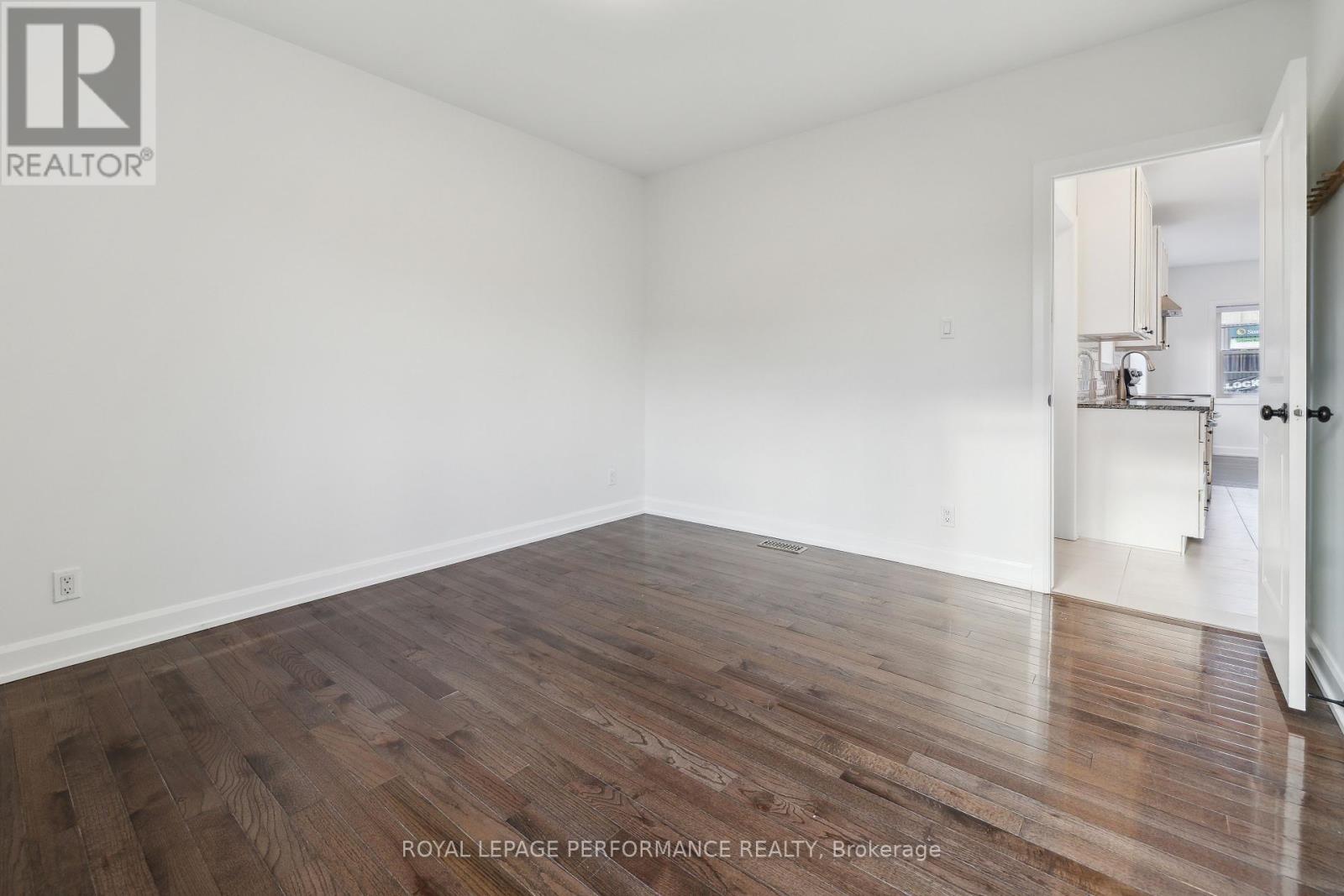 1459 Laurier Street Property Photo 28