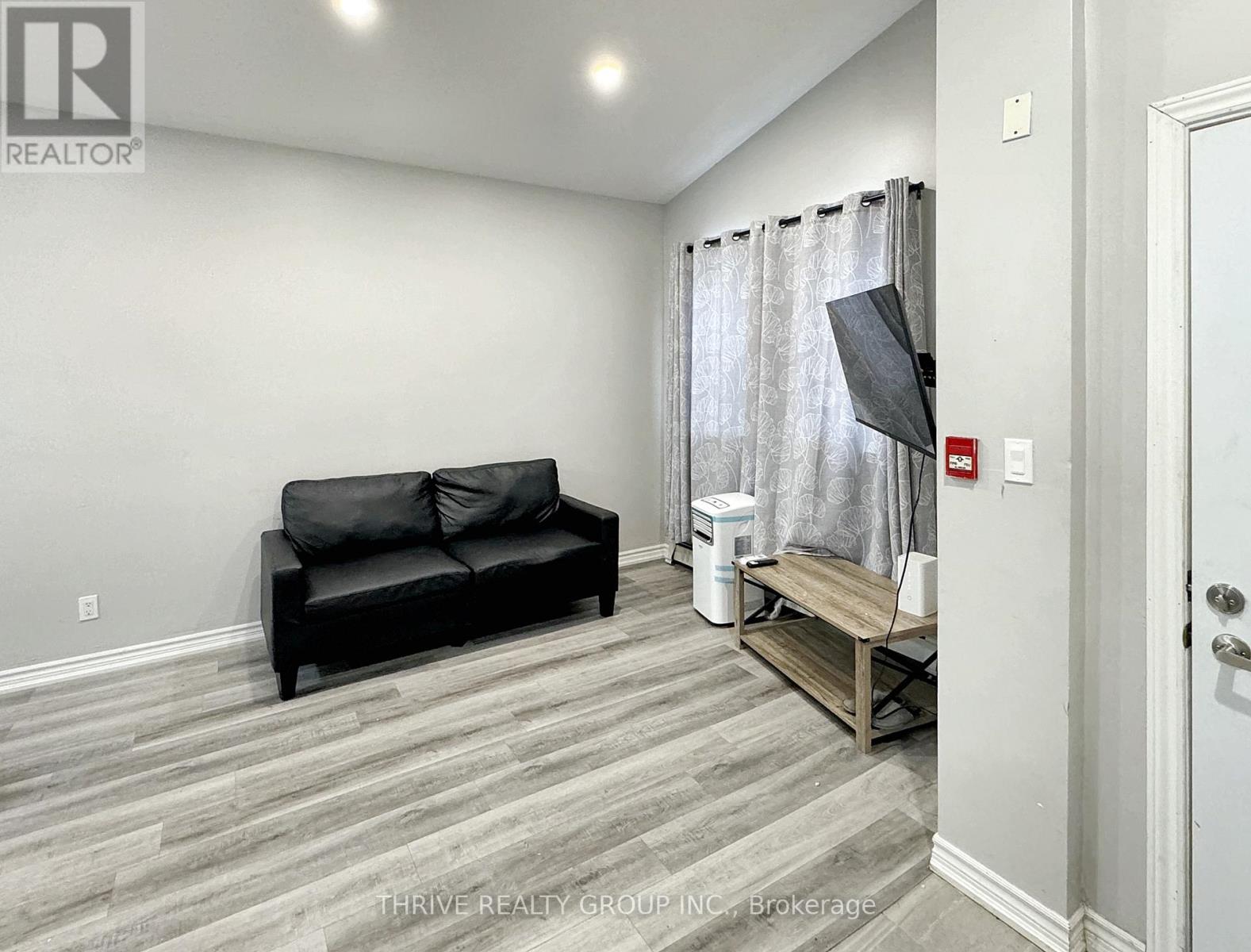 4 - 268 Talbot Street Property Photo 7