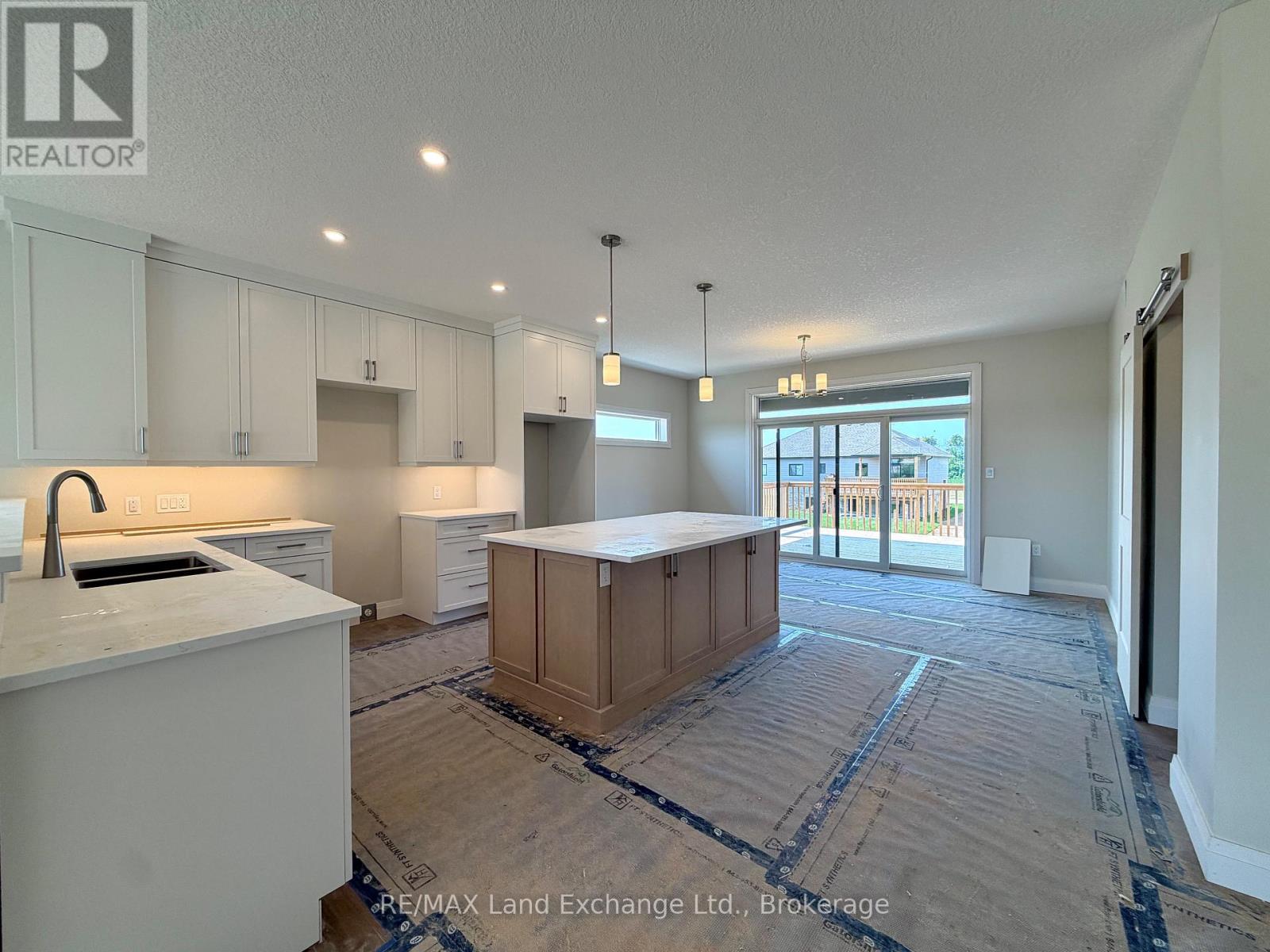 282 Ridge Street Property Photo 5