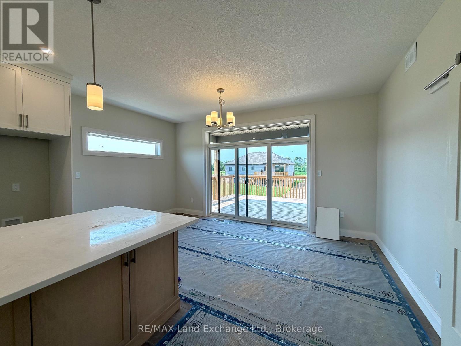 282 Ridge Street Property Photo 6