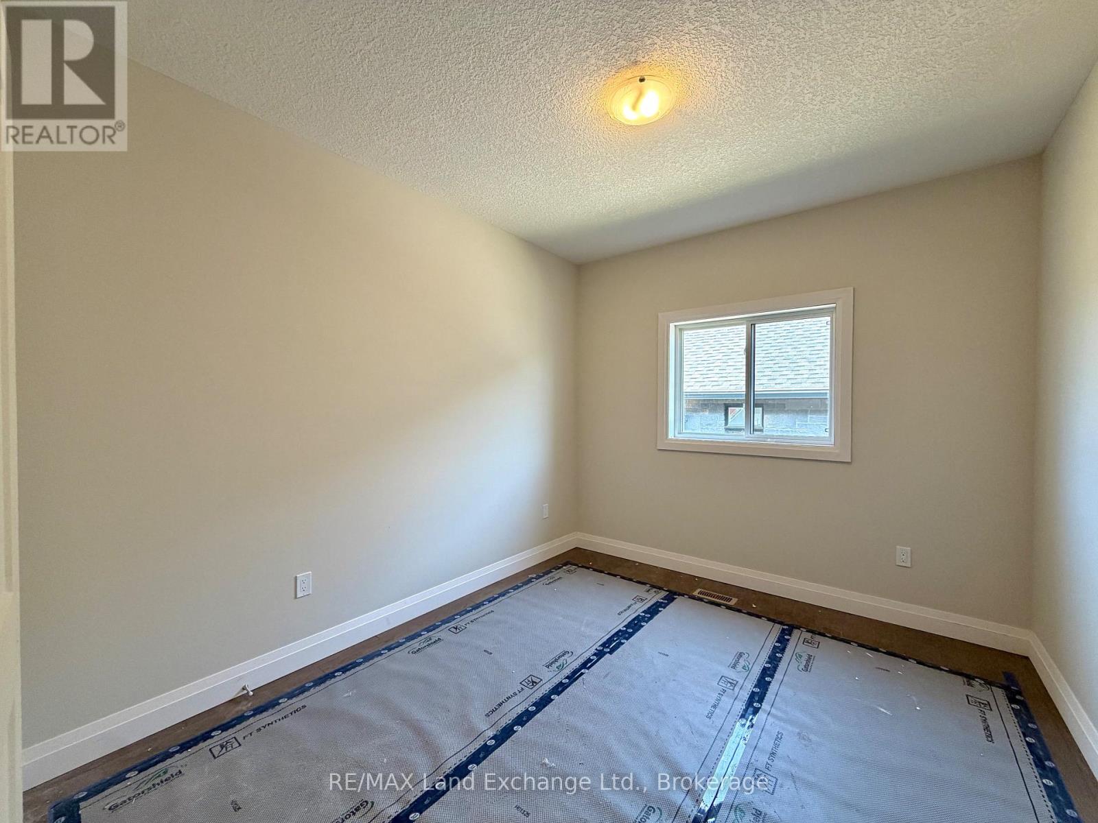 282 Ridge Street Property Photo 9