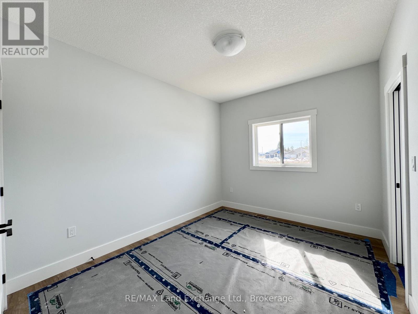 358 Ivings Drive Property Photo 4
