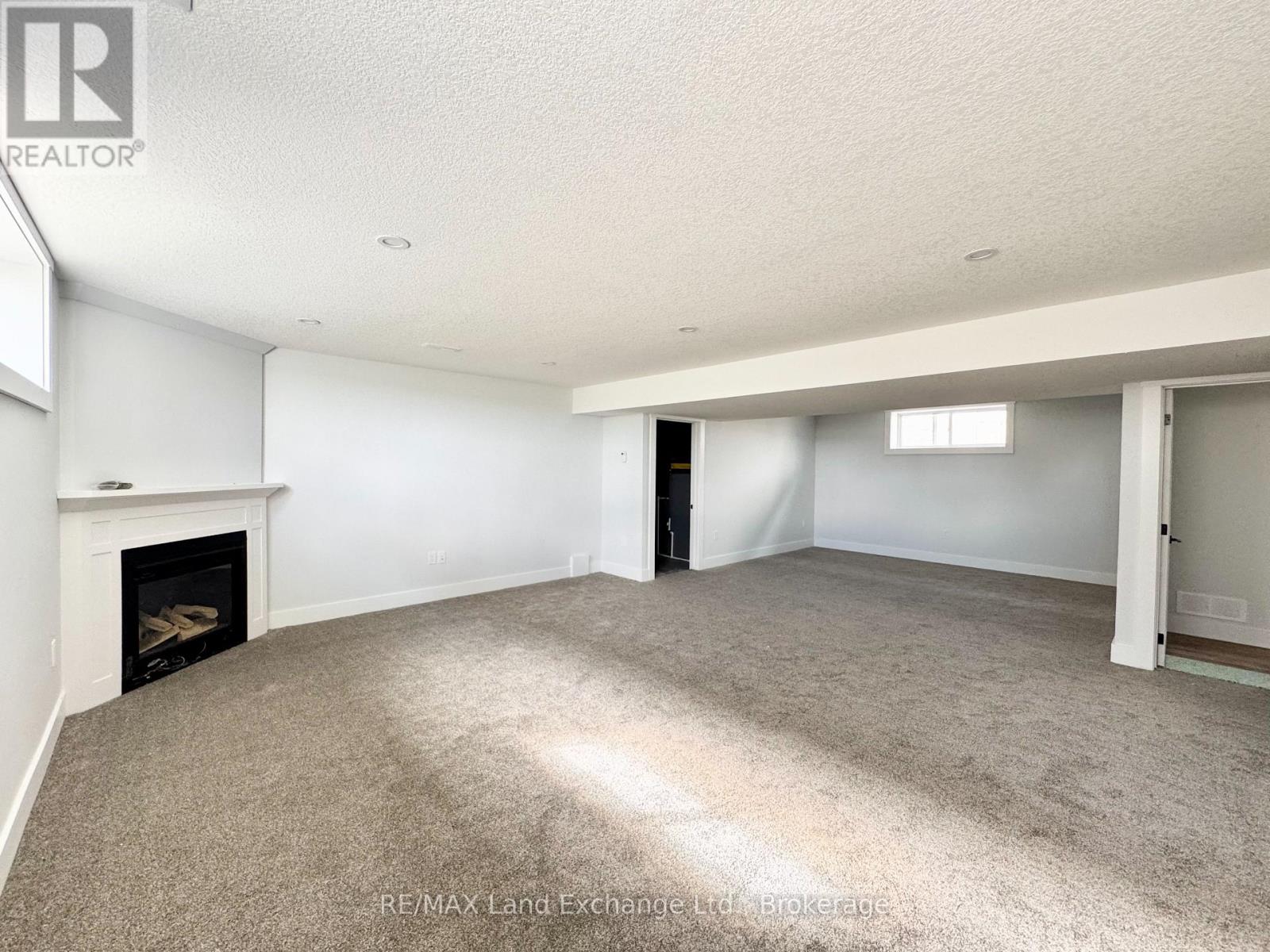 358 Ivings Drive Property Photo 16