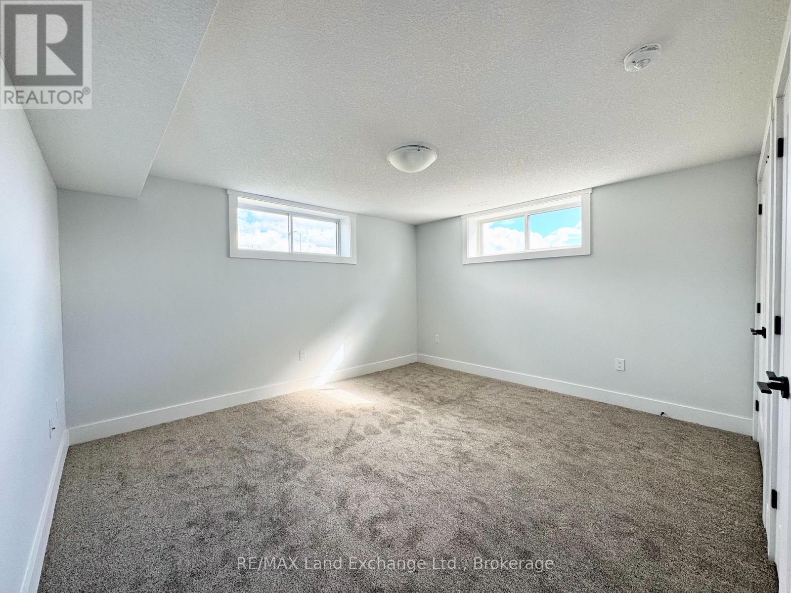 358 Ivings Drive Property Photo 17