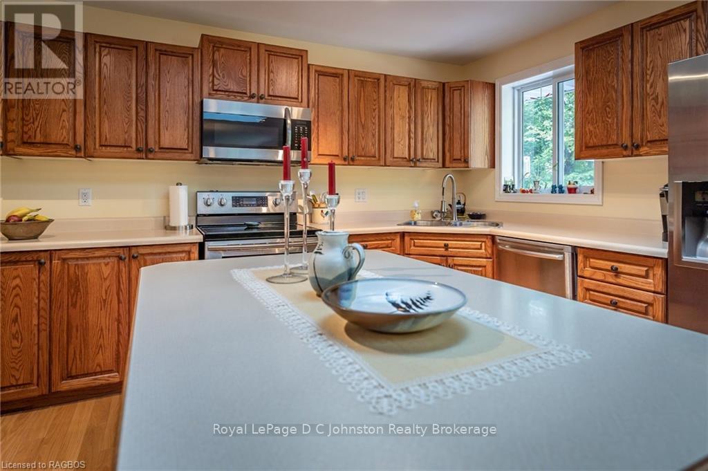 27 Gremik Crescent Property Photo 13