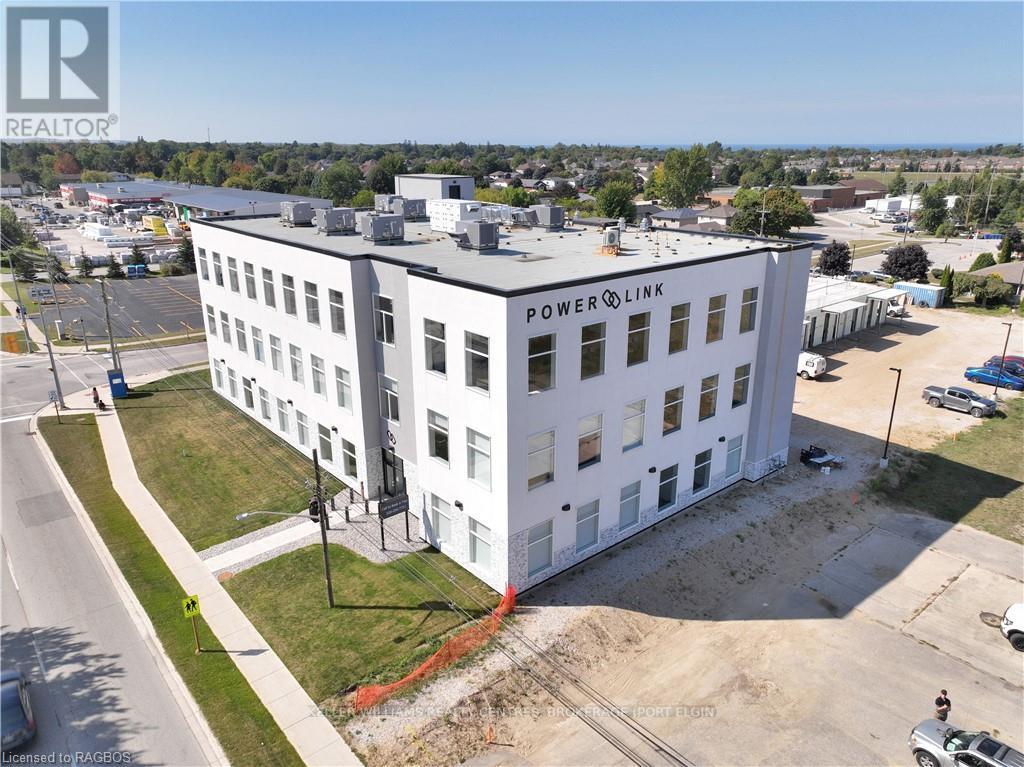 208 - 1020 Goderich Street Property Photo 1