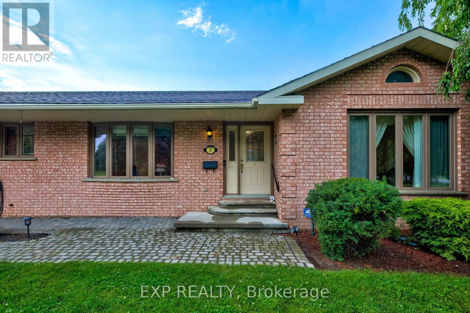 3 Maitland Street Property Photo 2