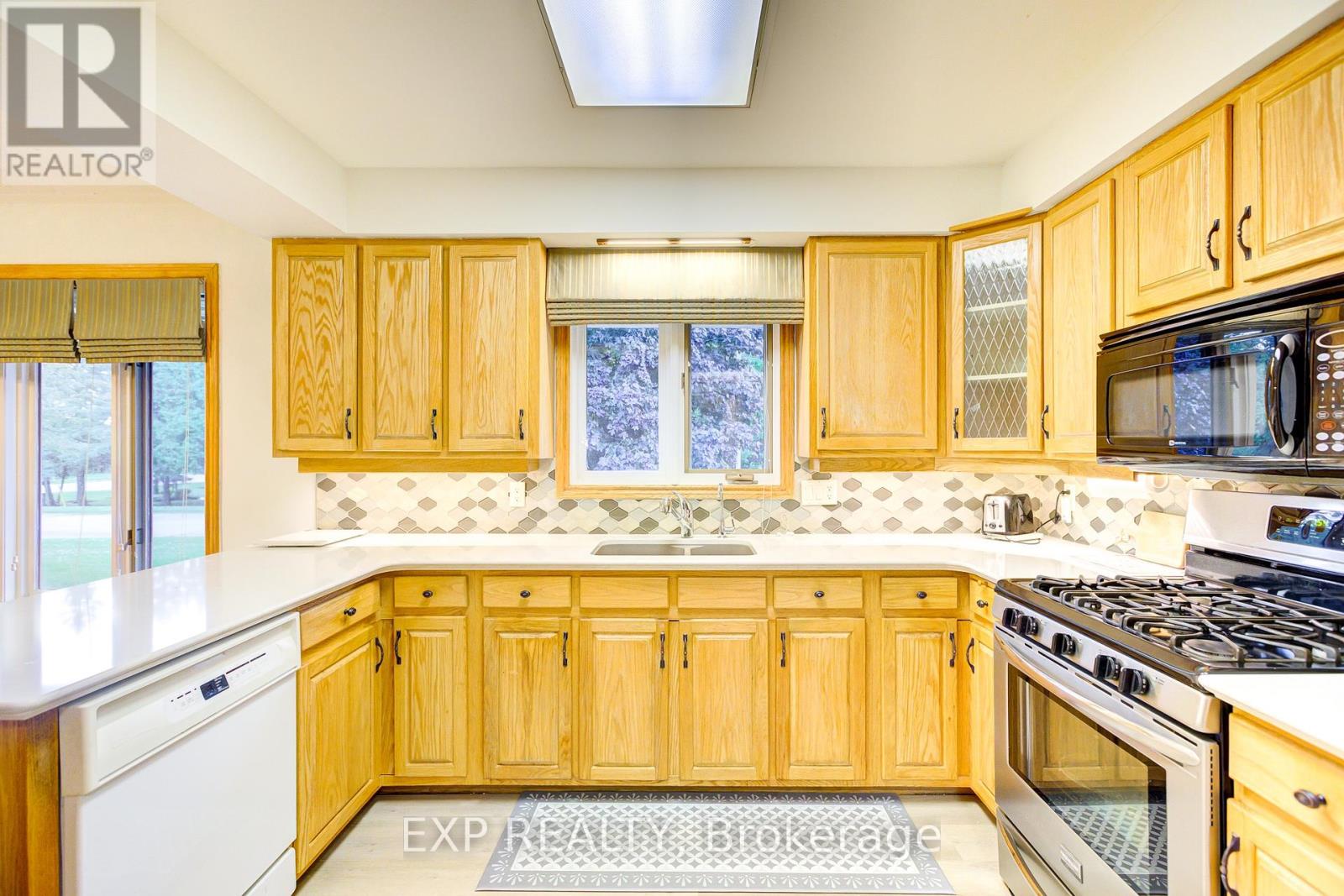 3 Maitland Street Property Photo 6