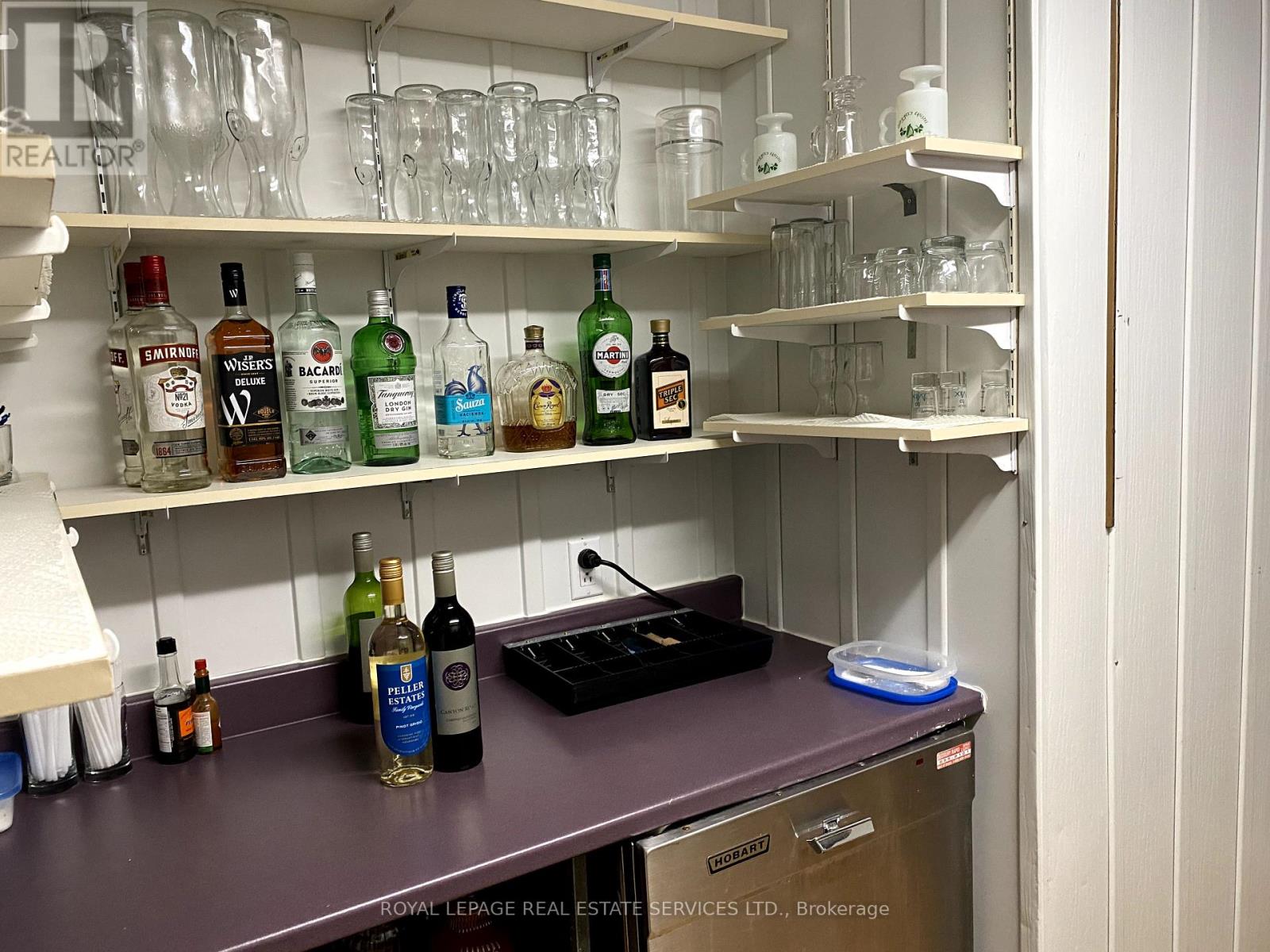 169 Front Street Property Photo 8