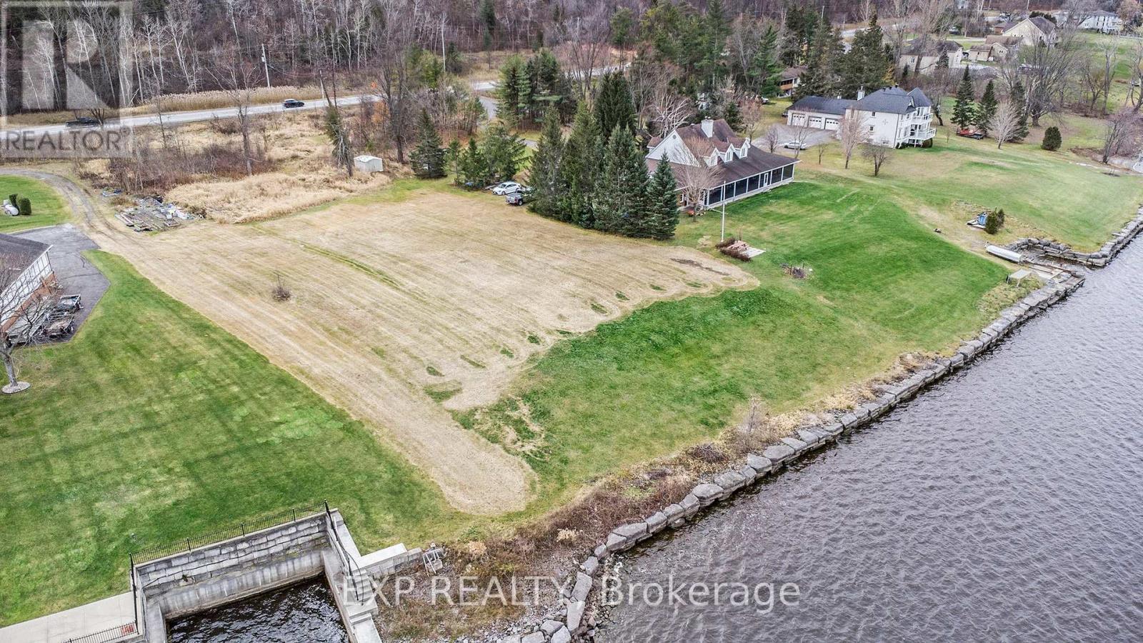 1829 Old Highway 174 Property Photo 11