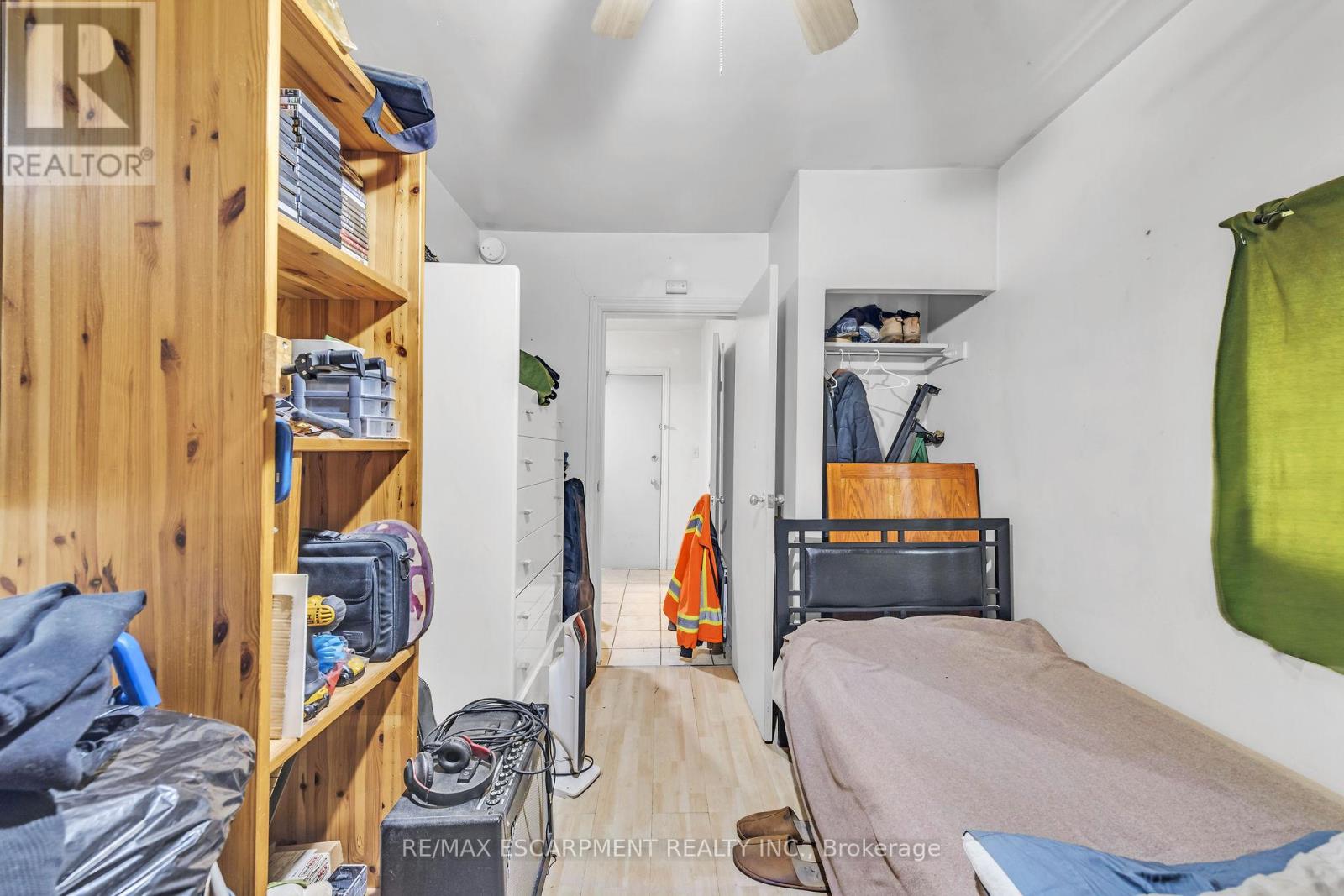 1367 Cannon Street E Property Photo 6