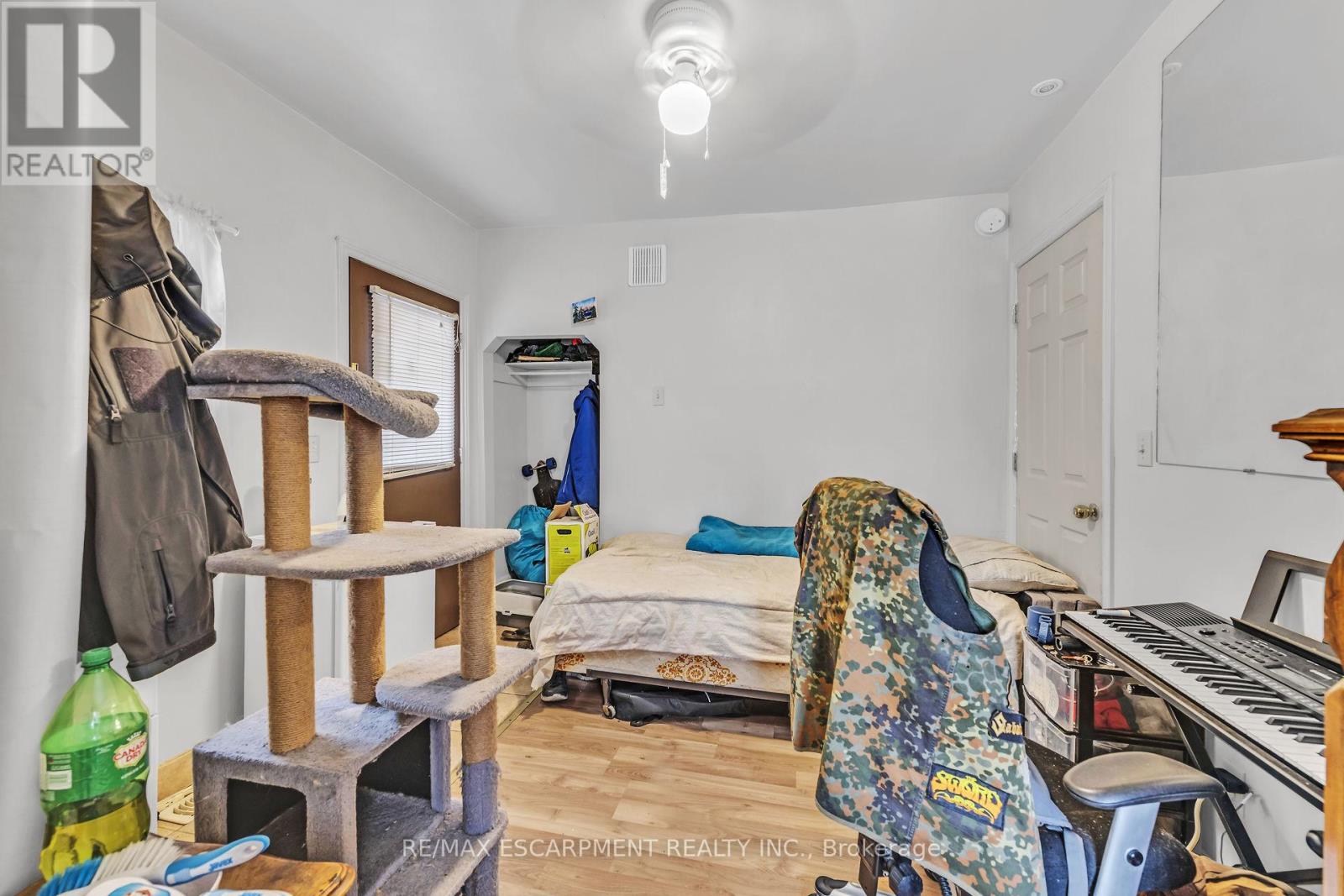 1367 Cannon Street E Property Photo 10