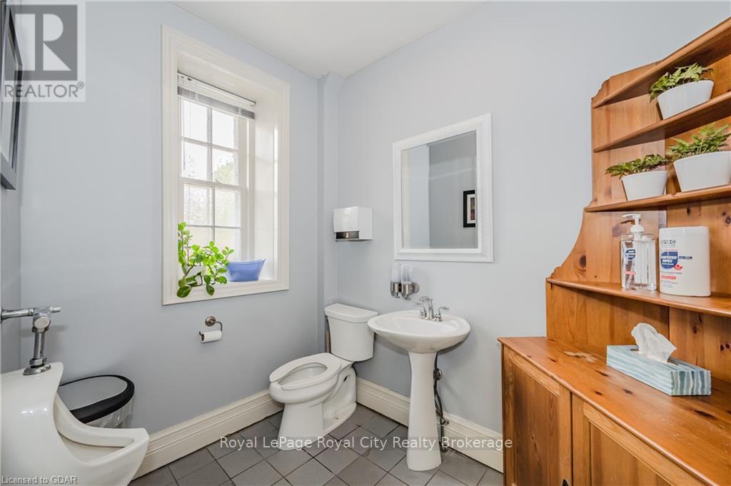 25 Waterloo Avenue Property Photo 21