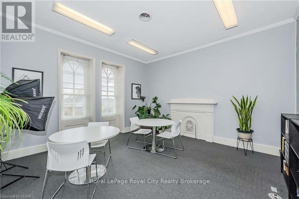 25 Waterloo Avenue Property Photo 24
