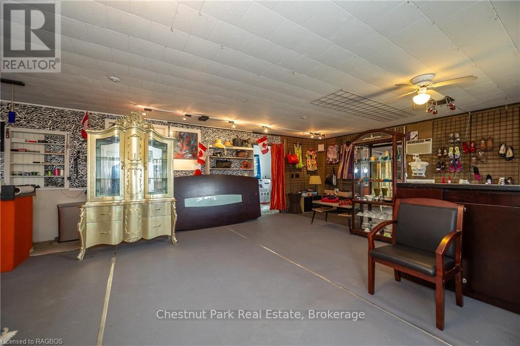 7078 Highway 6 Property Photo 6