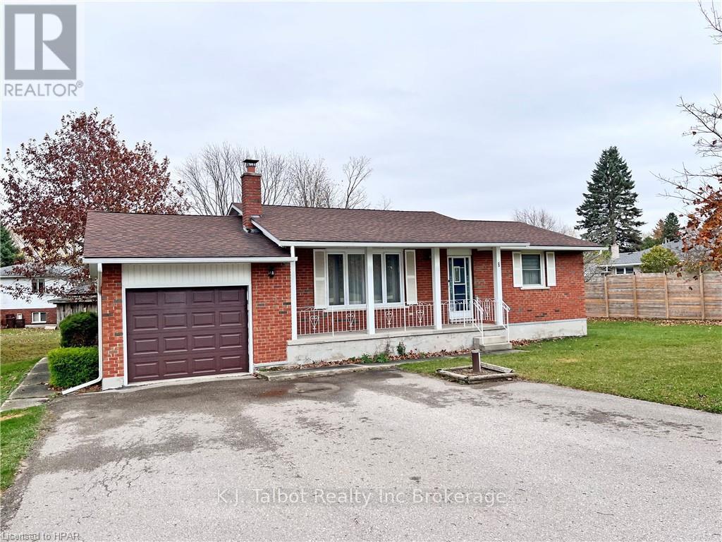8 Stanley Street Property Photo 1