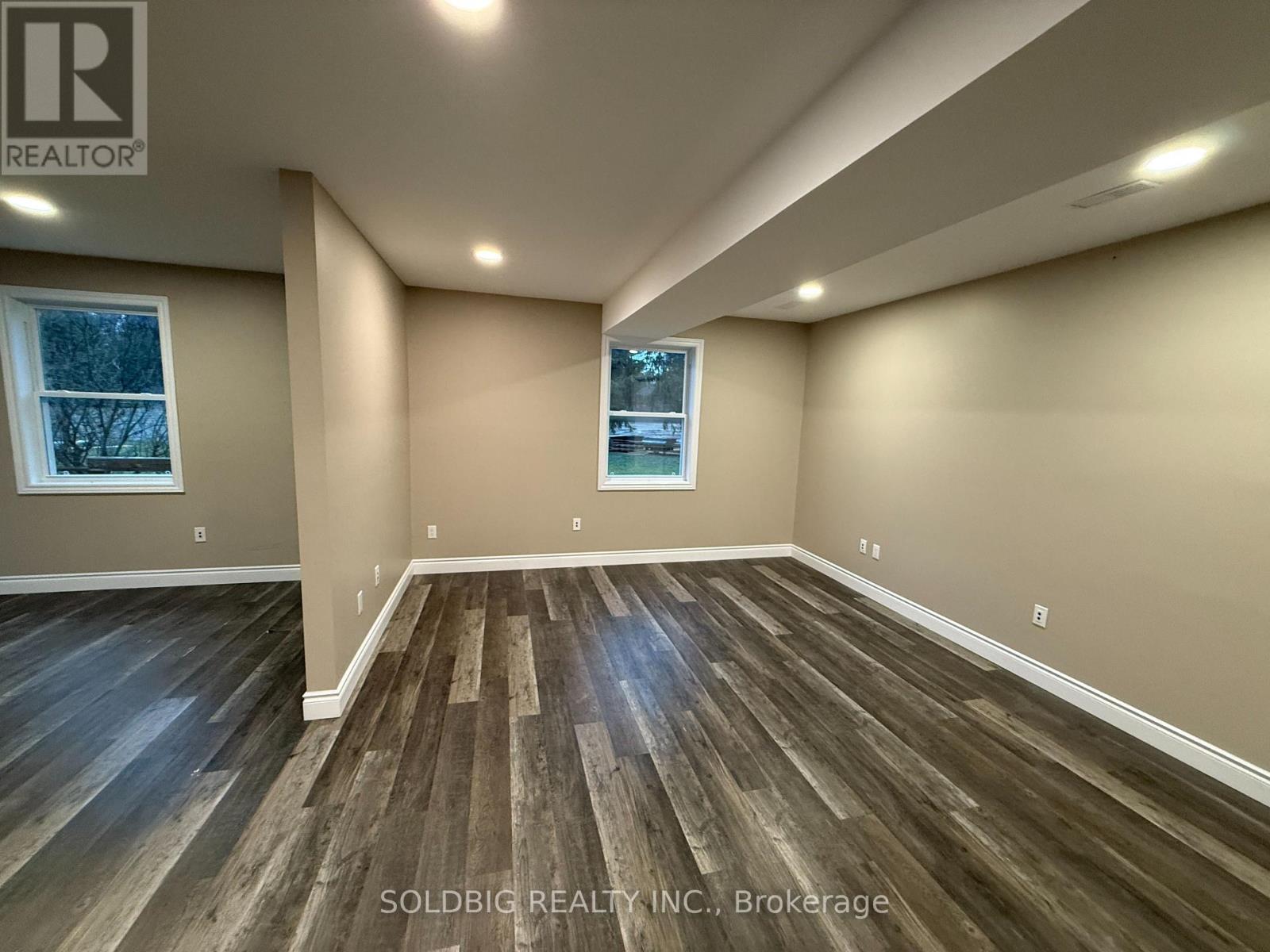 373008 6th Line Property Photo 2