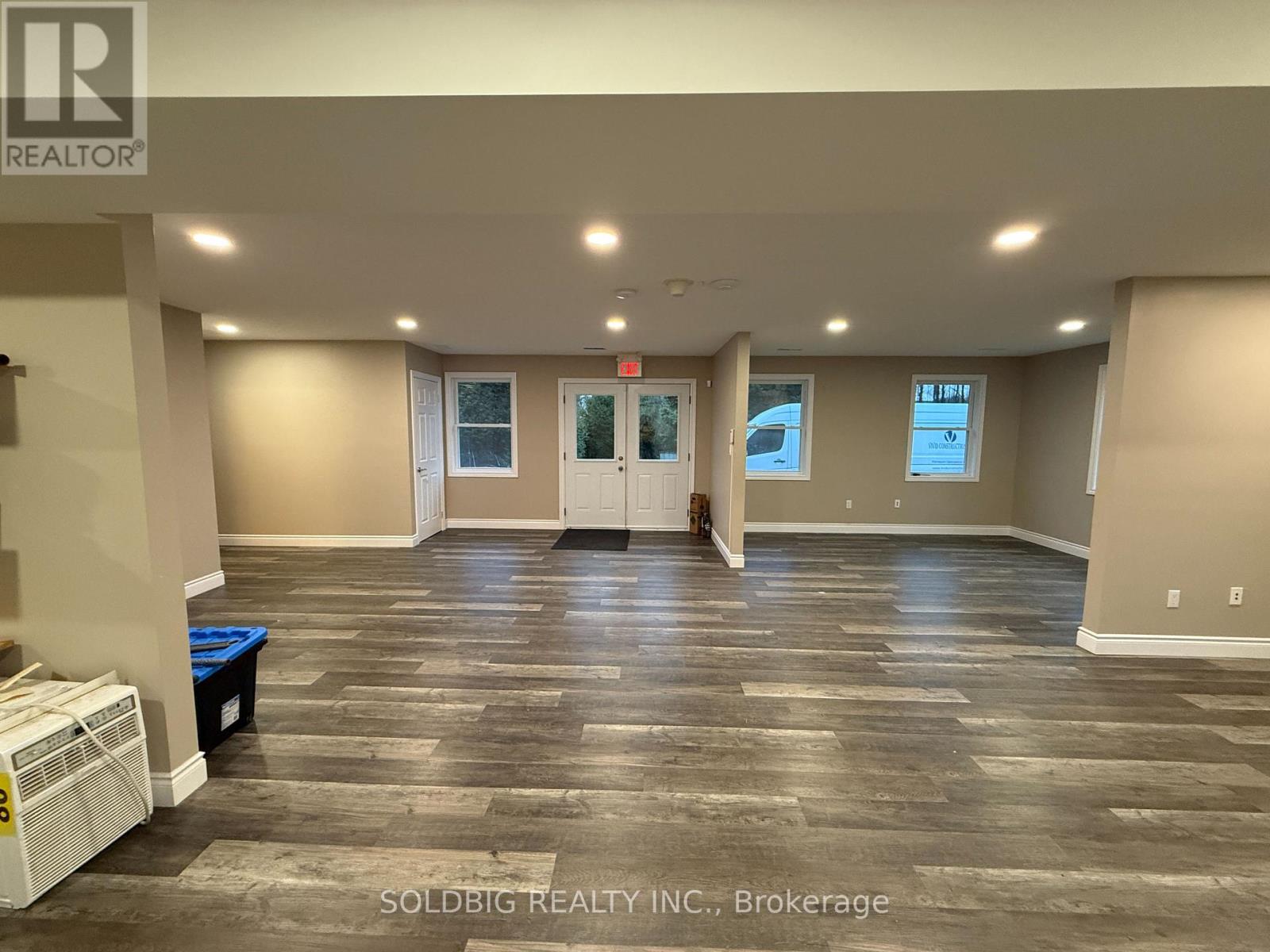 373008 6th Line Property Photo 4