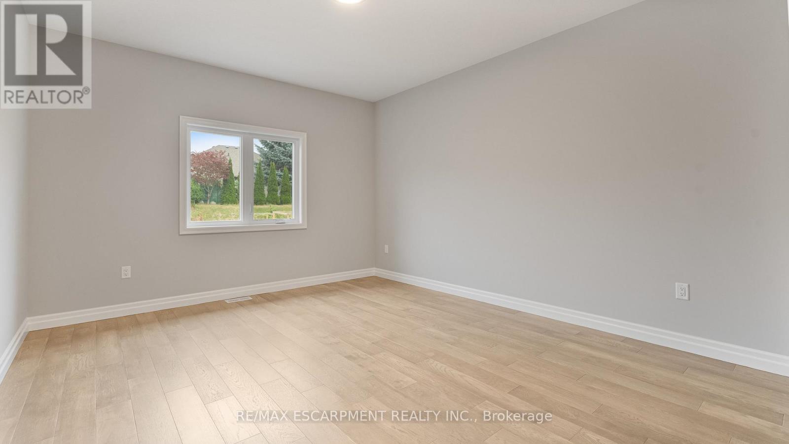 45 Vanrooy Trail Property Photo 20