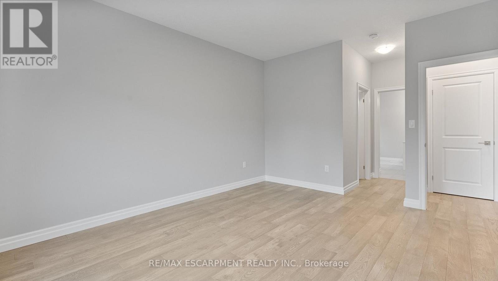 45 Vanrooy Trail Property Photo 21