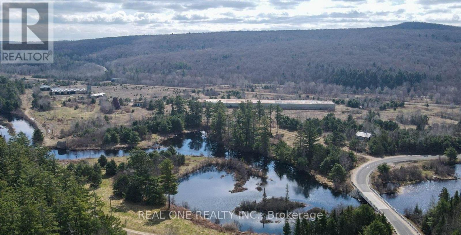 4002 Elephant Lake Road Property Photo 1