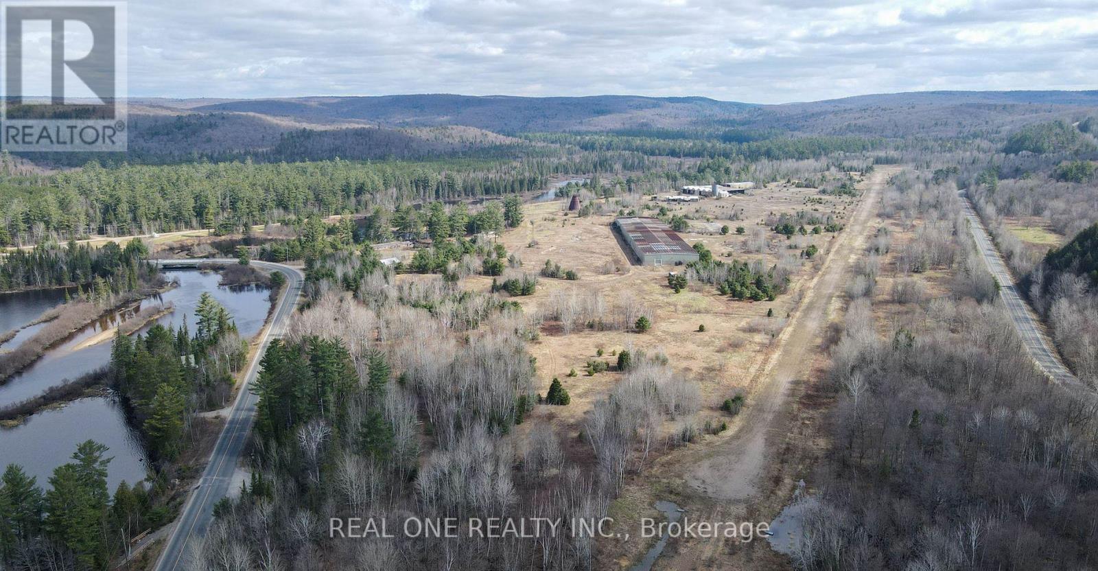 4002 Elephant Lake Road Property Photo 5