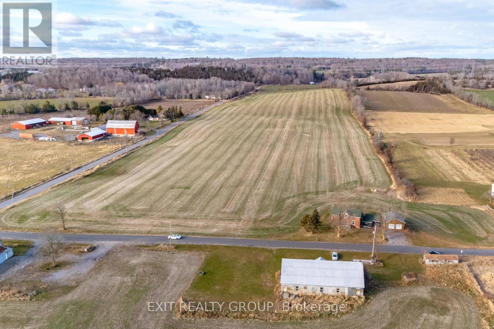 926 Grills Road Property Photo 3