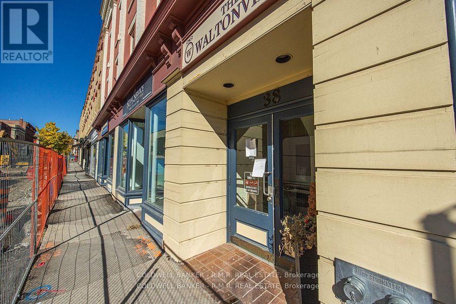 301 - 38 Walton Street Property Photo 1