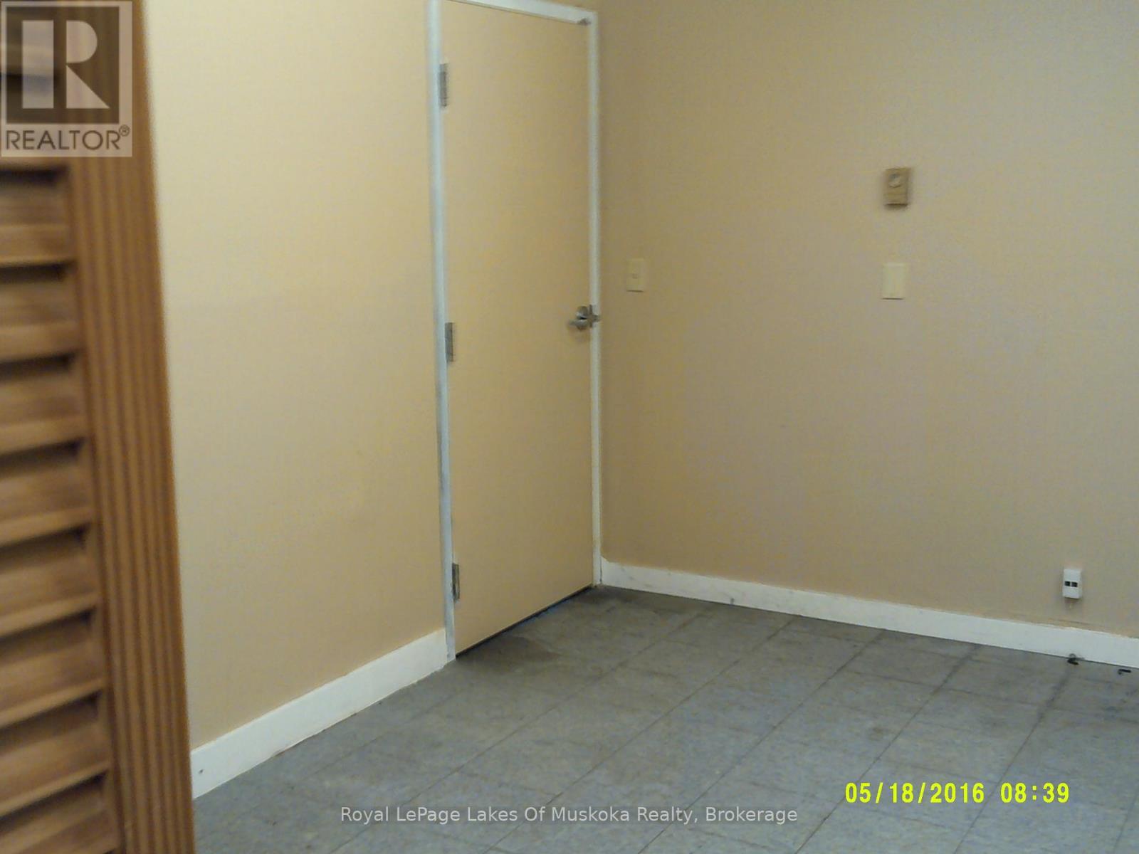 A - 108 Main Street E Property Photo 1