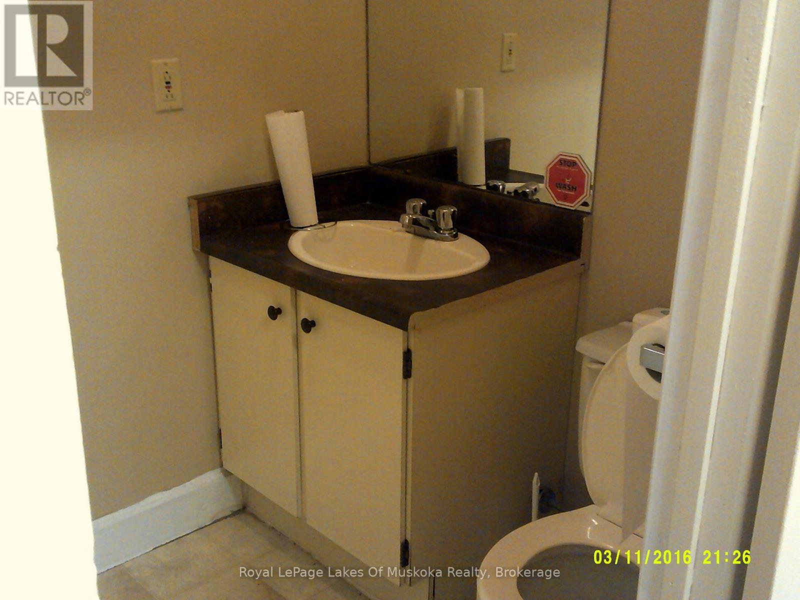 A - 108 Main Street E Property Photo 2