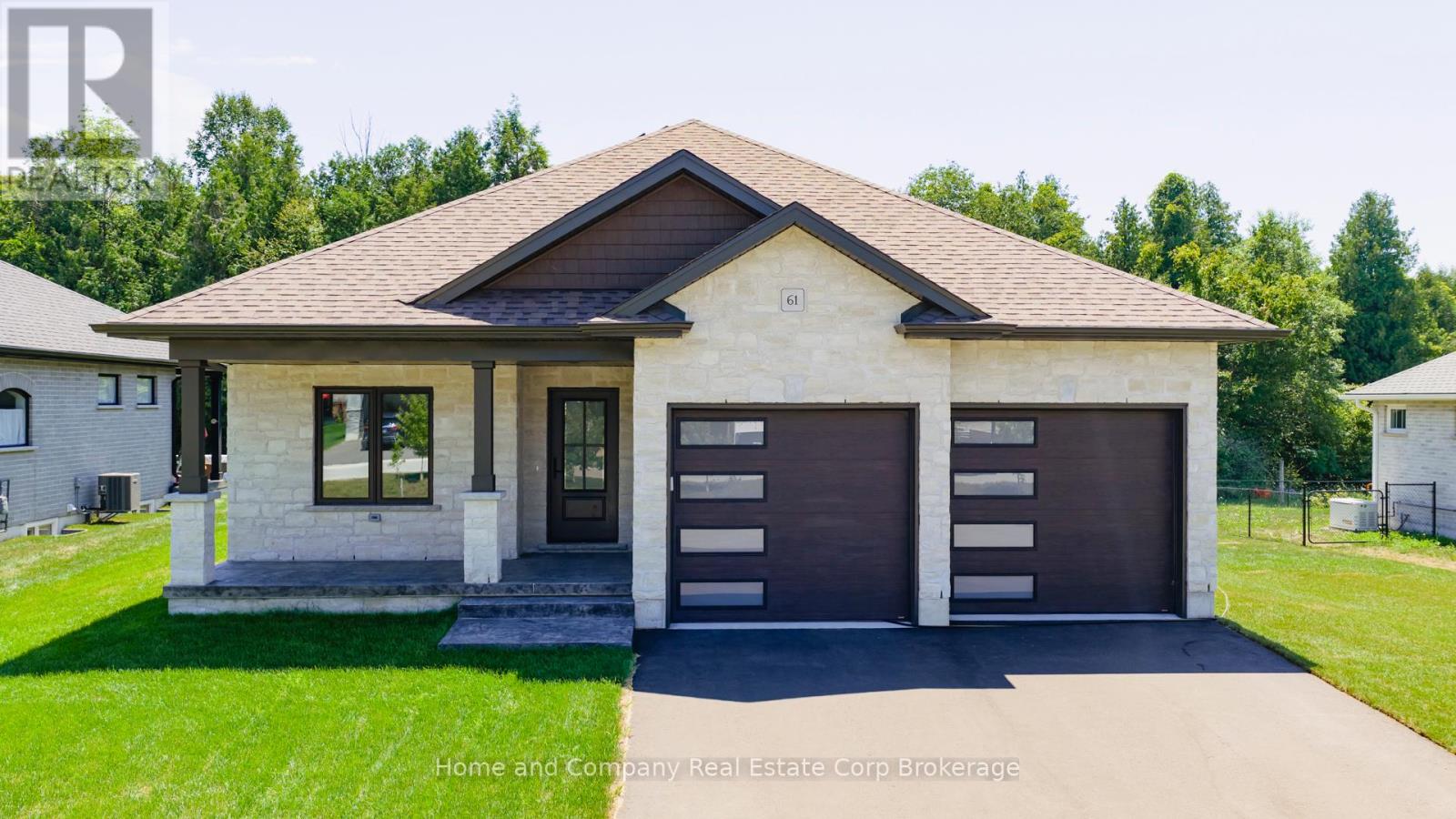 61 Deer Ridge Lane E Property Photo 1